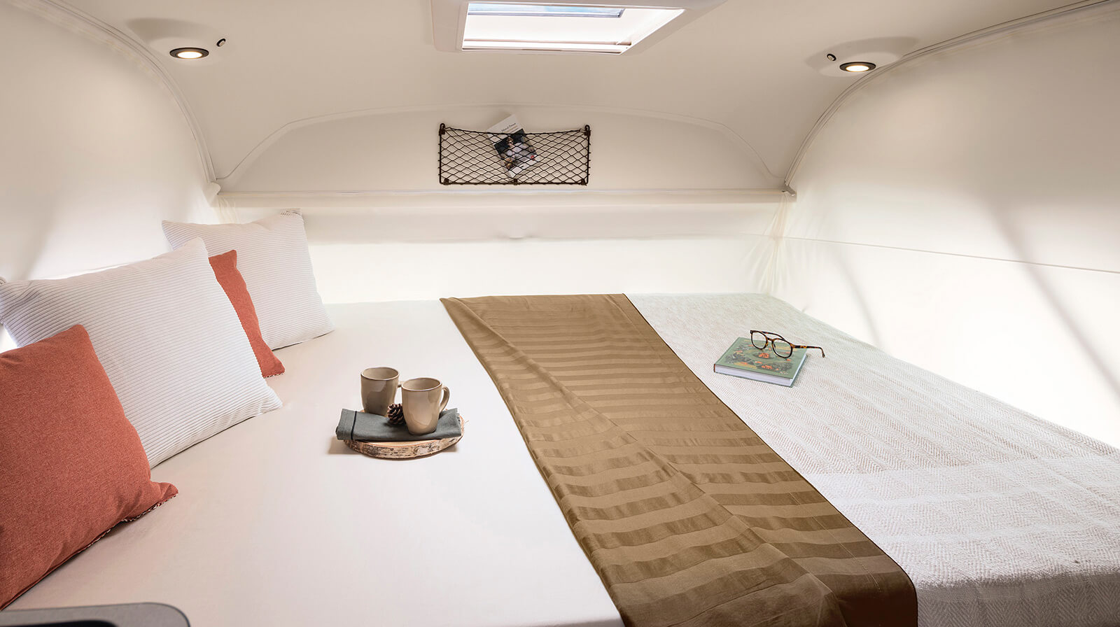 FOTO INTERNE RAPIDO Autocaravan 854F