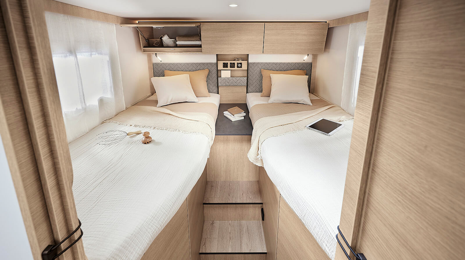 FOTO INTERNE RAPIDO Autocaravan C66