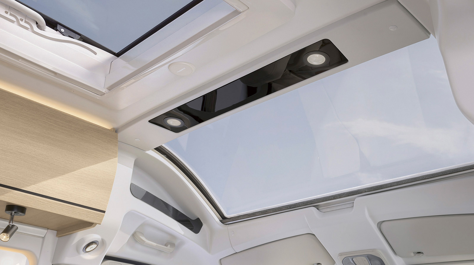 FOTO INTERNE RAPIDO Autocaravan V55
