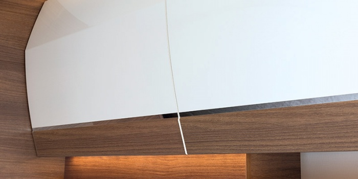 Con presenza di legno massello